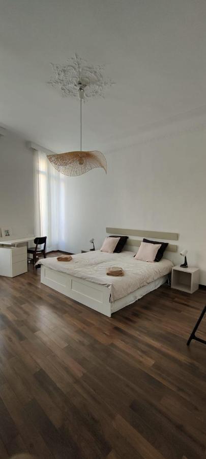 Grand Appartement Centre Ville マルセイユ エクステリア 写真