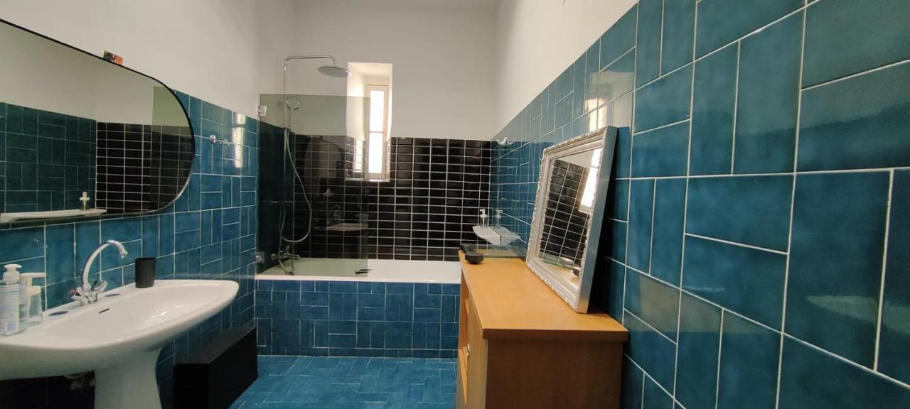 Grand Appartement Centre Ville マルセイユ エクステリア 写真